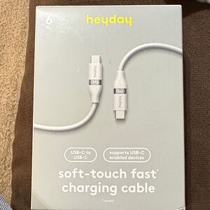 🎈🎈5/25🎈🎈Heyday USB-C to USB-C Soft-Touch Cable - White
